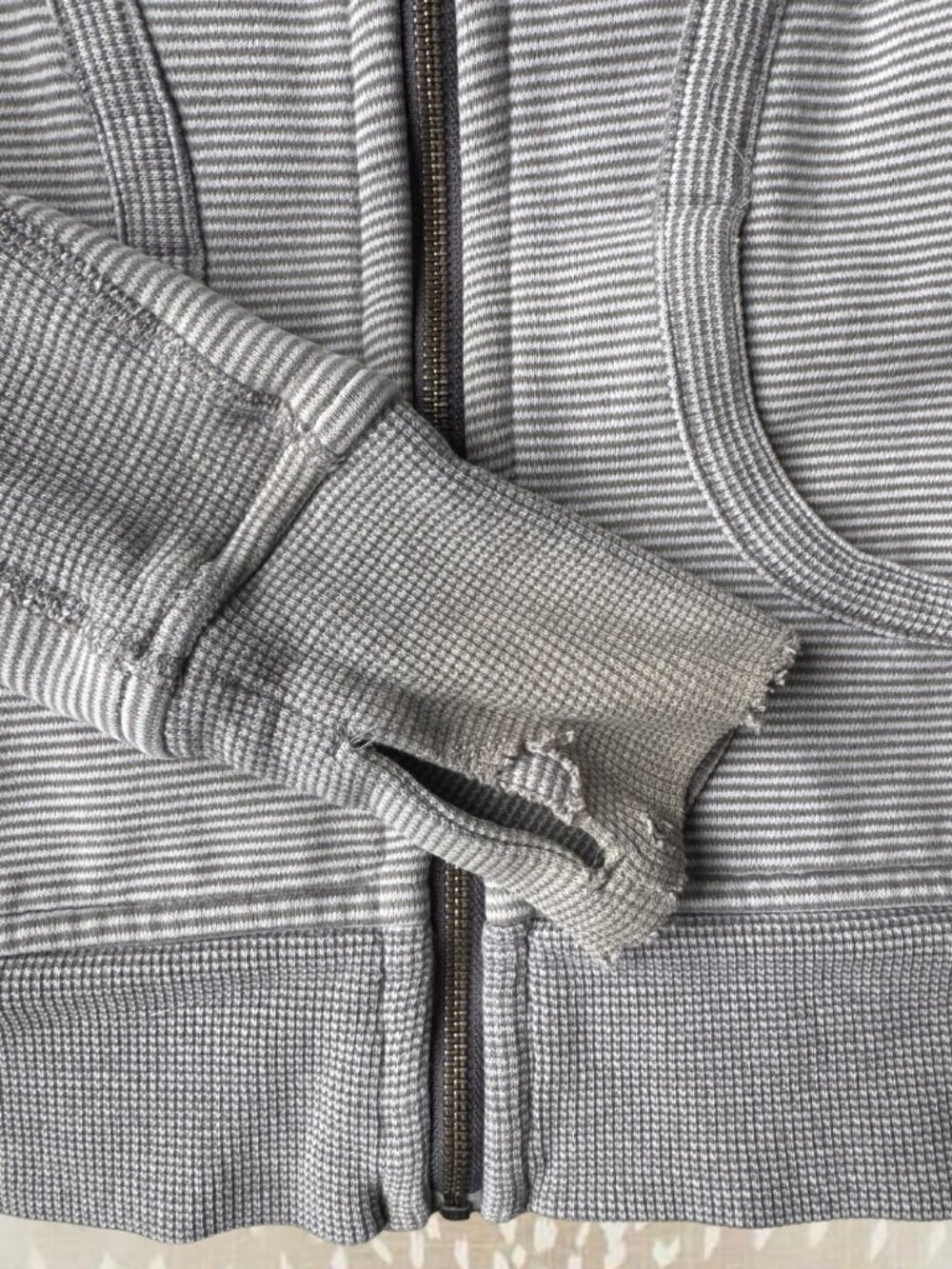 Lululemon Scuba Hoodie Grey Stripe Zip Up | Thumb Holes | Read Description - Picture 4 of 8